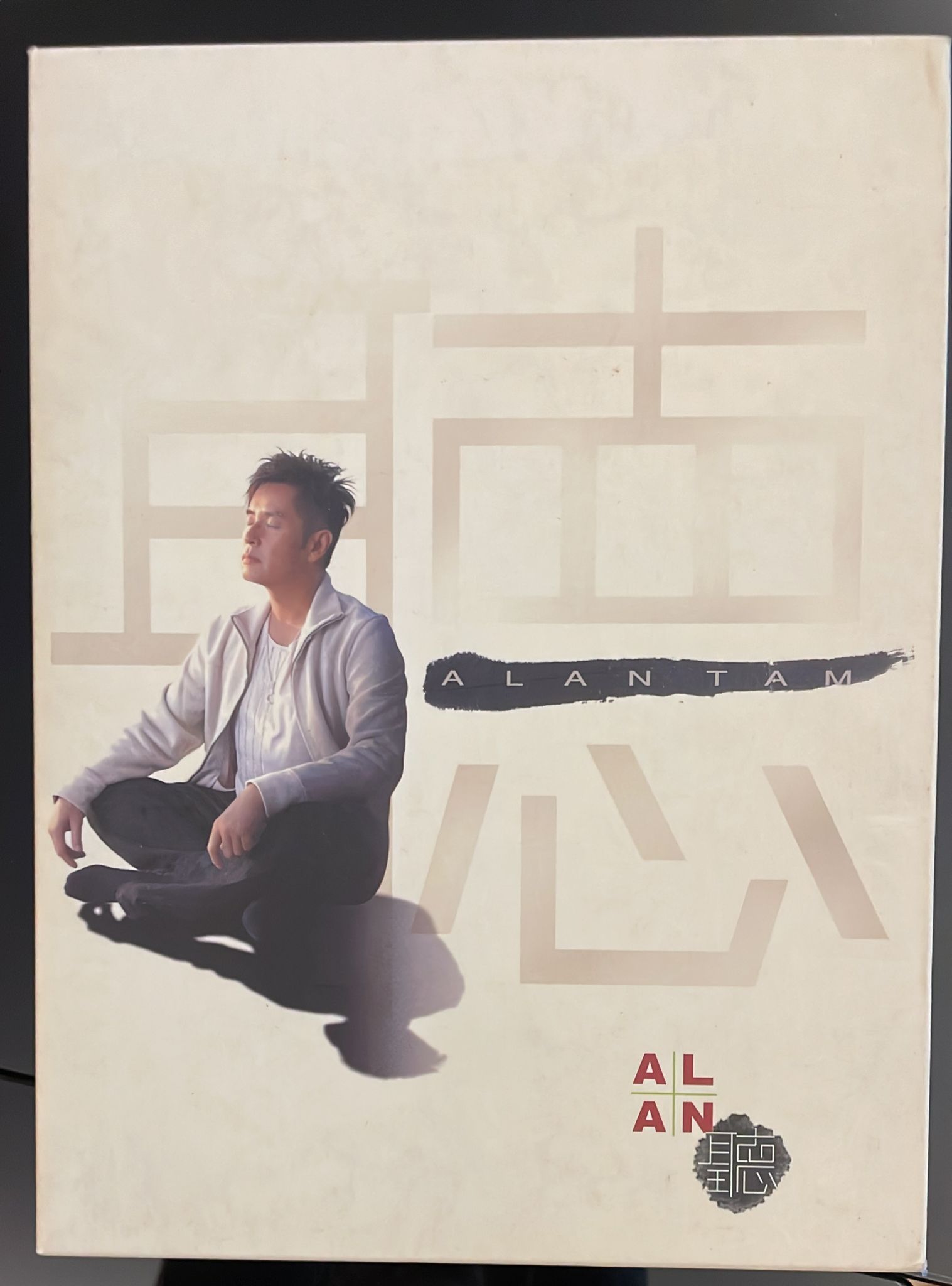 聽 ALAN TAM 新曲精選 4CD+DVD Boxset (金碟)