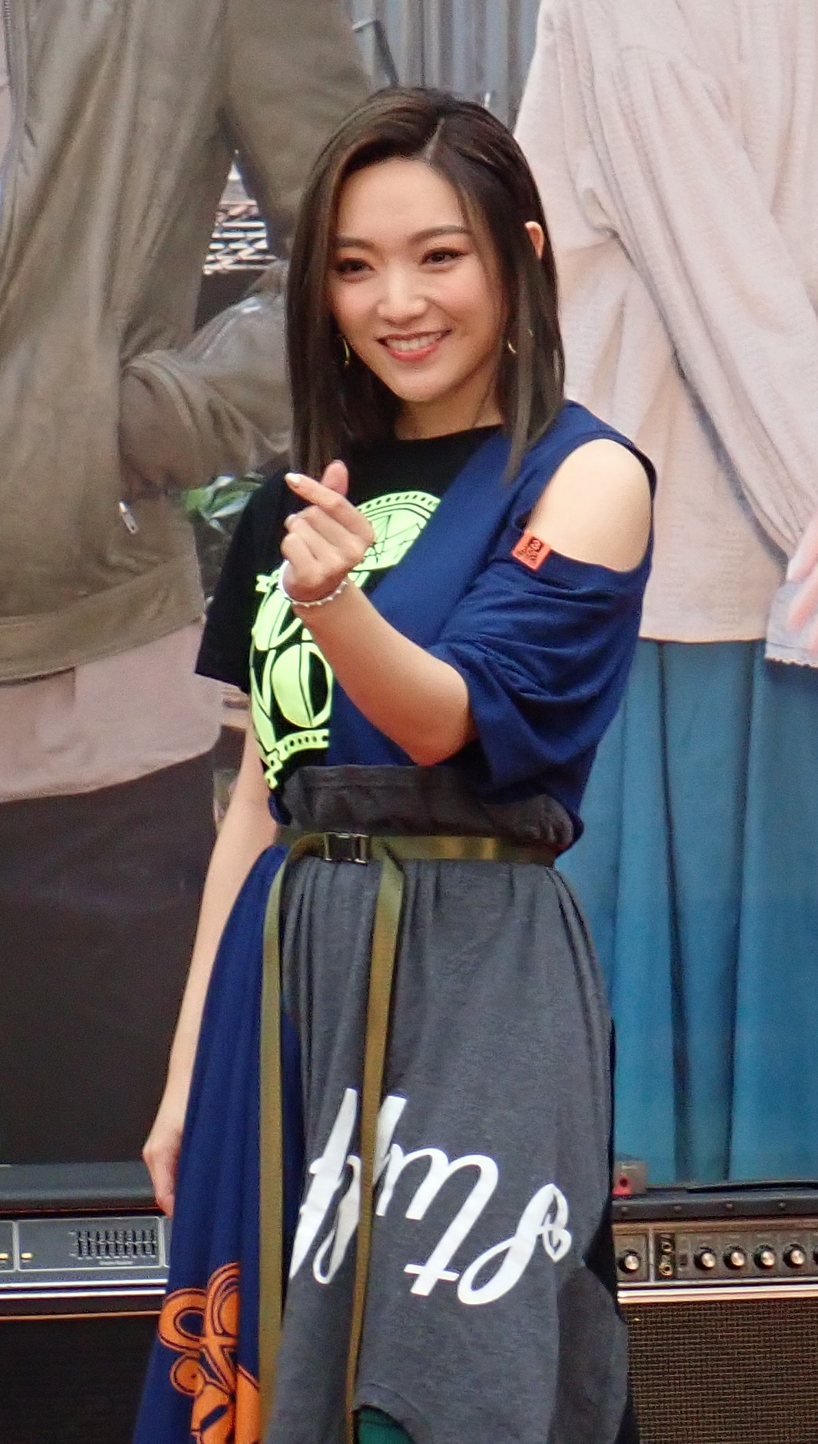 閻奕格