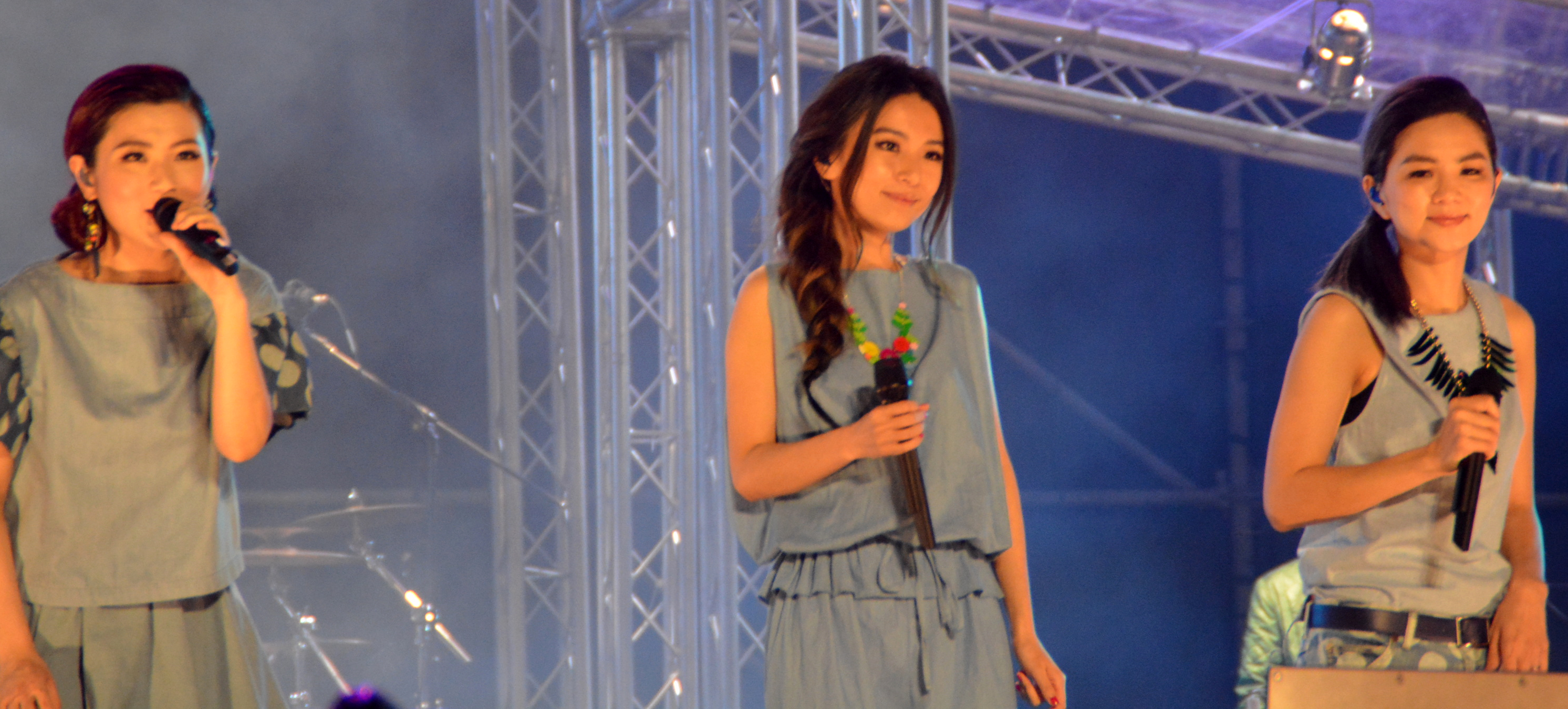 S.H.E